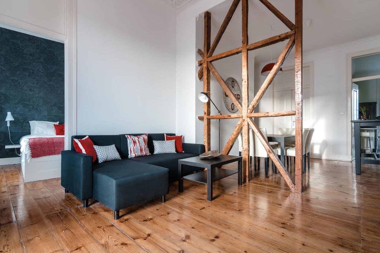 Elegant 3 Bedroom Flat With View In Principe Real Lisboa Exterior foto