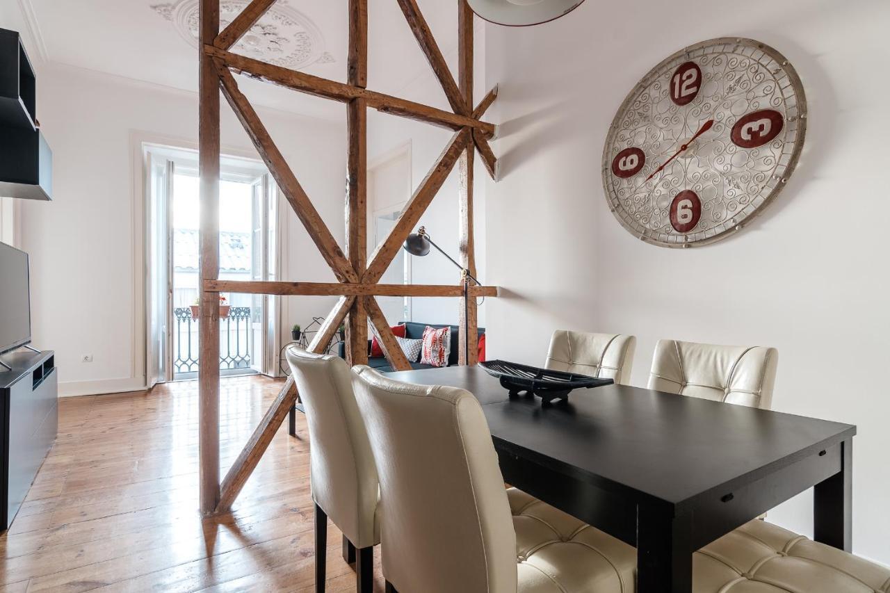 Elegant 3 Bedroom Flat With View In Principe Real Lisboa Exterior foto