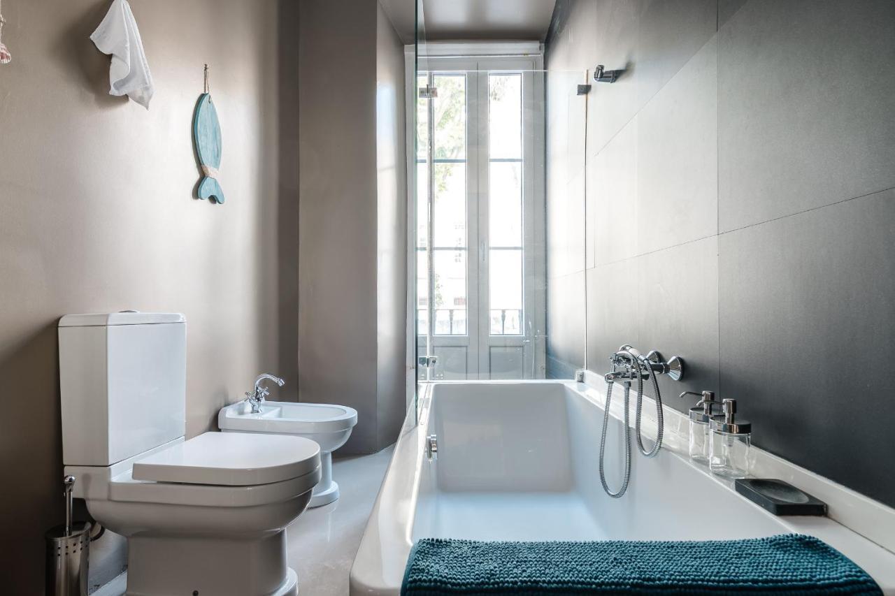 Elegant 3 Bedroom Flat With View In Principe Real Lisboa Exterior foto